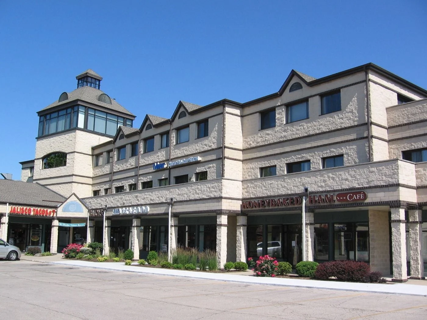 Photo 1 of 311 N 2nd St, St Charles, IL 60174