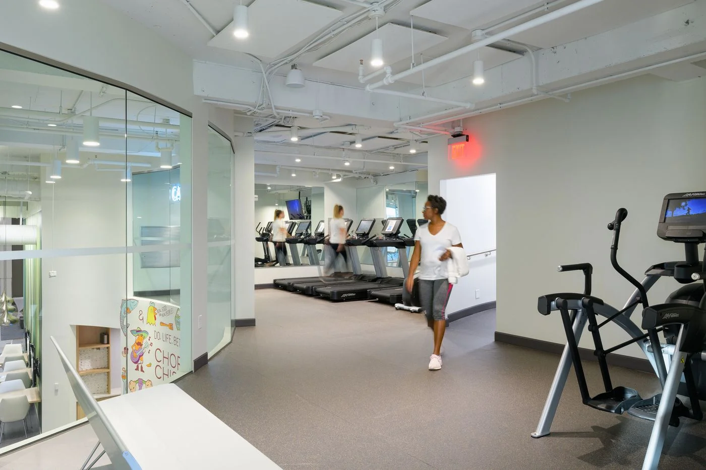 Photo 2 of 227 W Trade St, Charlotte, NC 28202