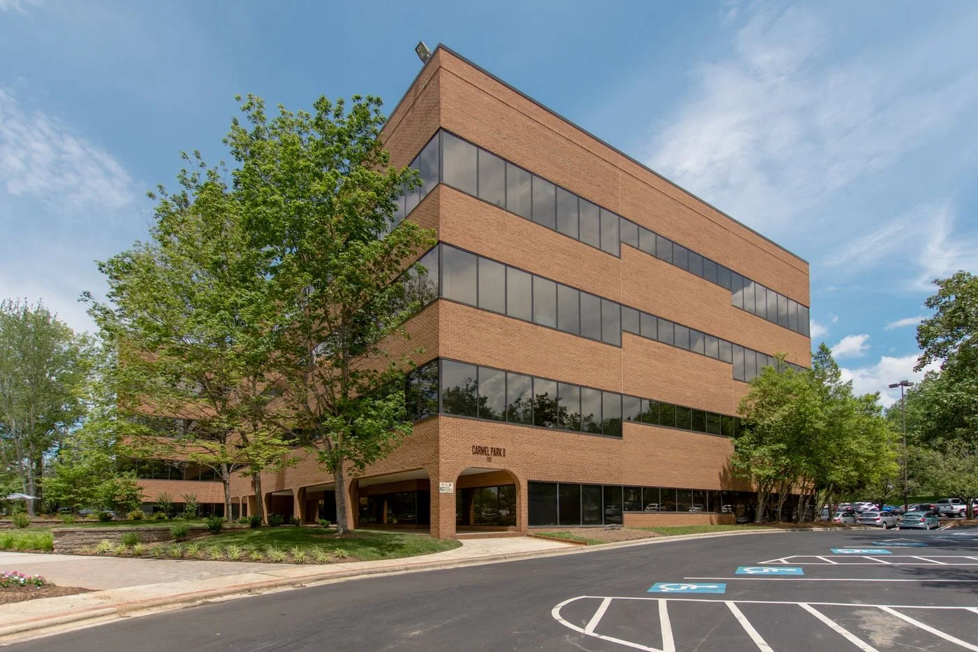 Photo 2 of 11121 Carmel Commons Blvd, Charlotte, NC 28226