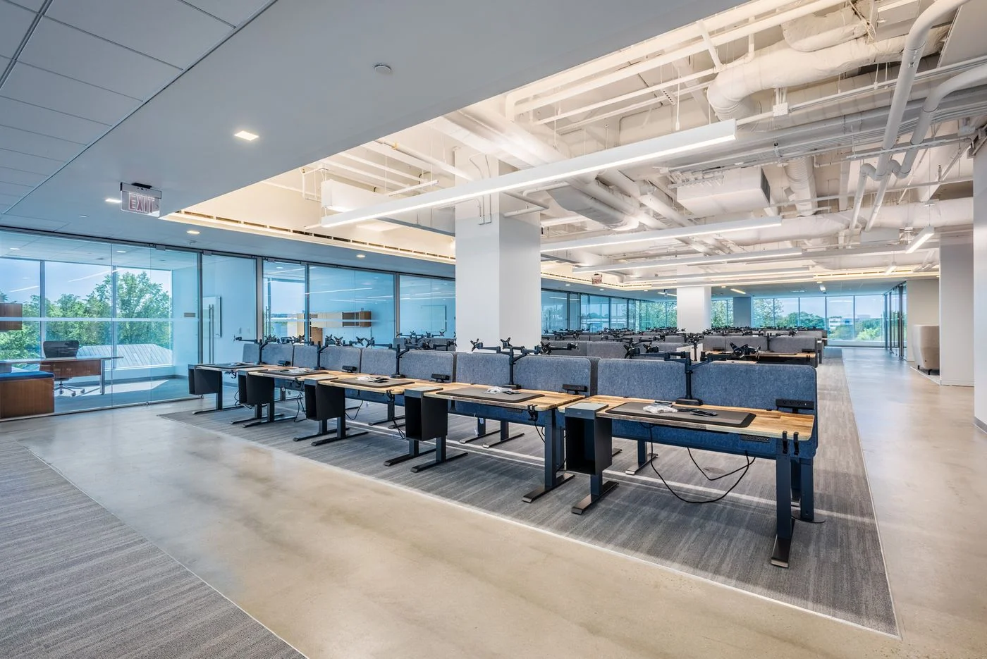 Photo 3 of 6525 Carnegie Blvd, Charlotte, NC 28211