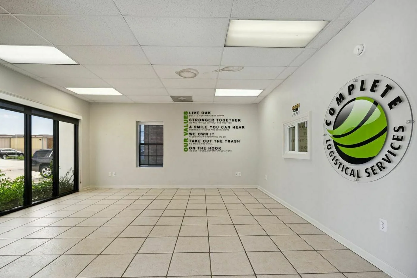 Photo-3 of 8320 Lafitte Ct, Chalmette, LA 70043