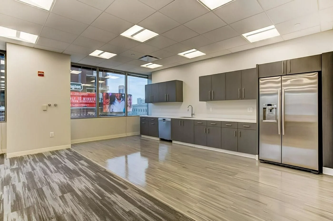 Photo 1 of 10 W Broad St, Columbus, OH 43215