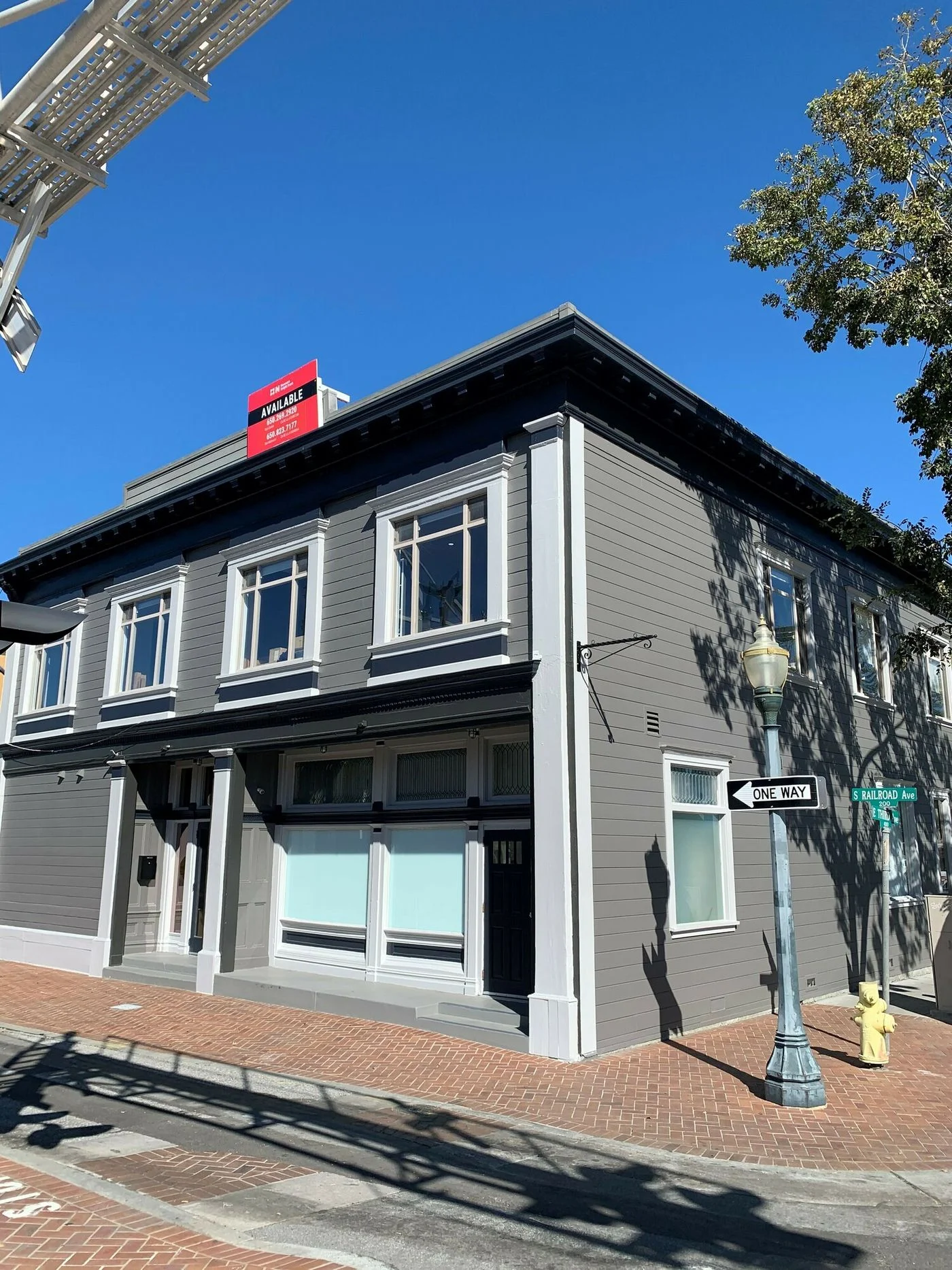 Photo 2 of 401 E 3rd Ave, San Mateo, CA 94401