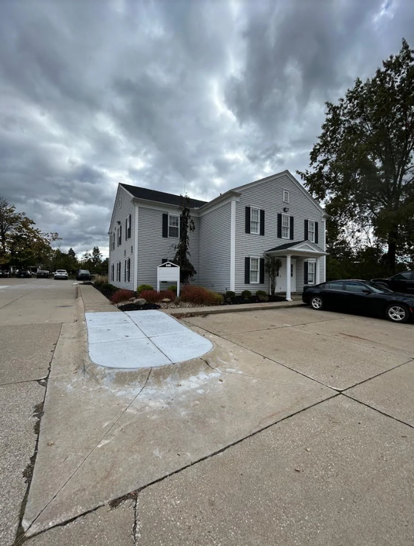 Photo 1 of 696 E Washington St, Medina, OH 44256