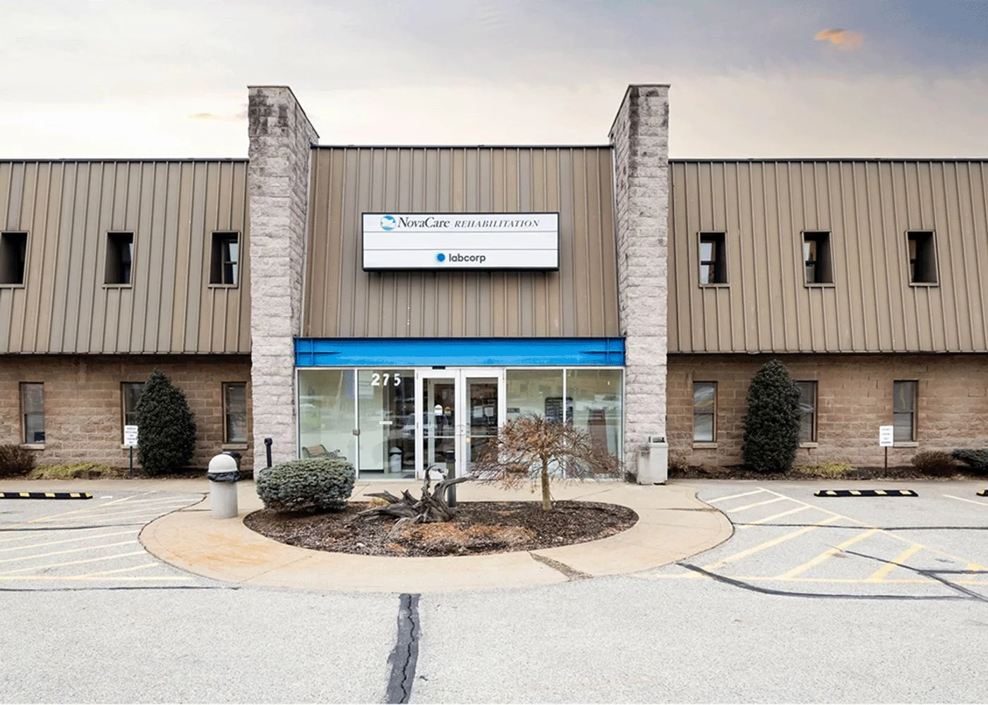 Photo 3 of 275 Curry Hollow Rd, Pleasant Hills, PA 15236