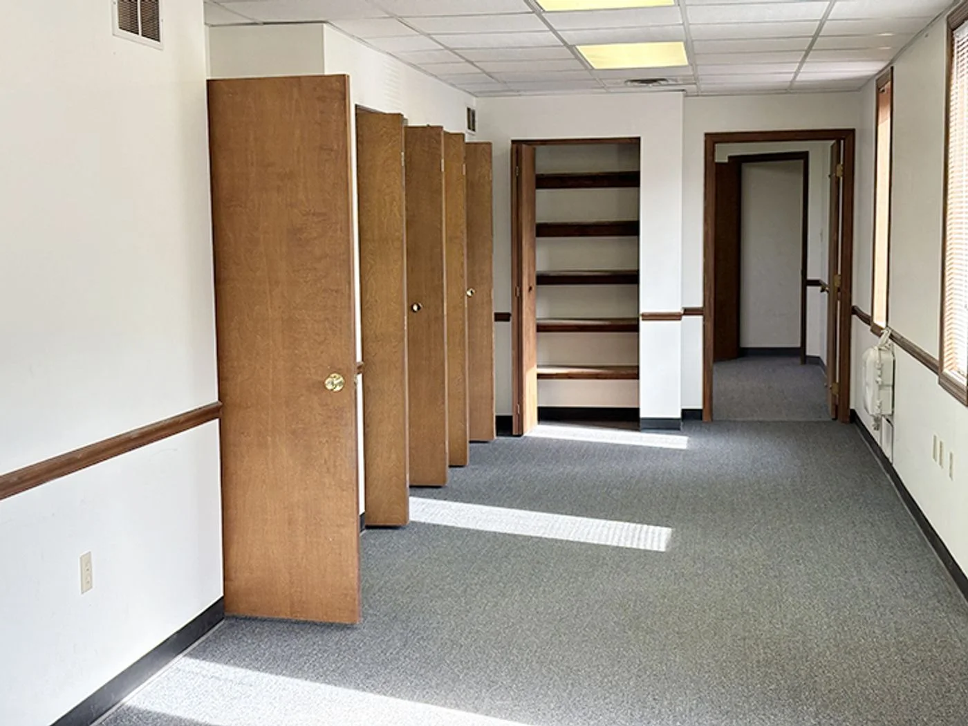 Photo 3 of 275 Millers Run Rd, Bridgeville, PA 15017