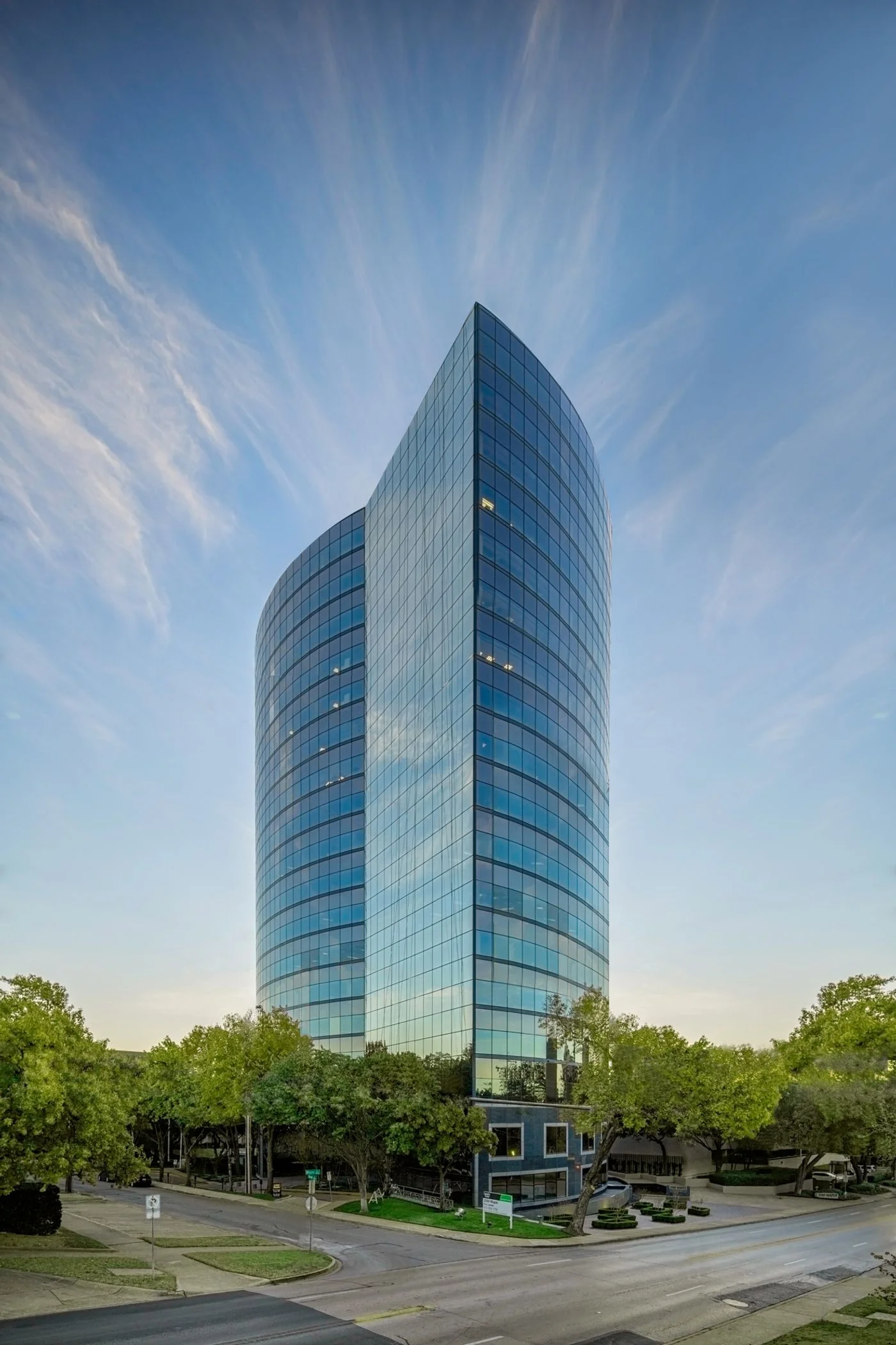 Photo 1 of 3500 Maple Ave, Dallas, TX 75219