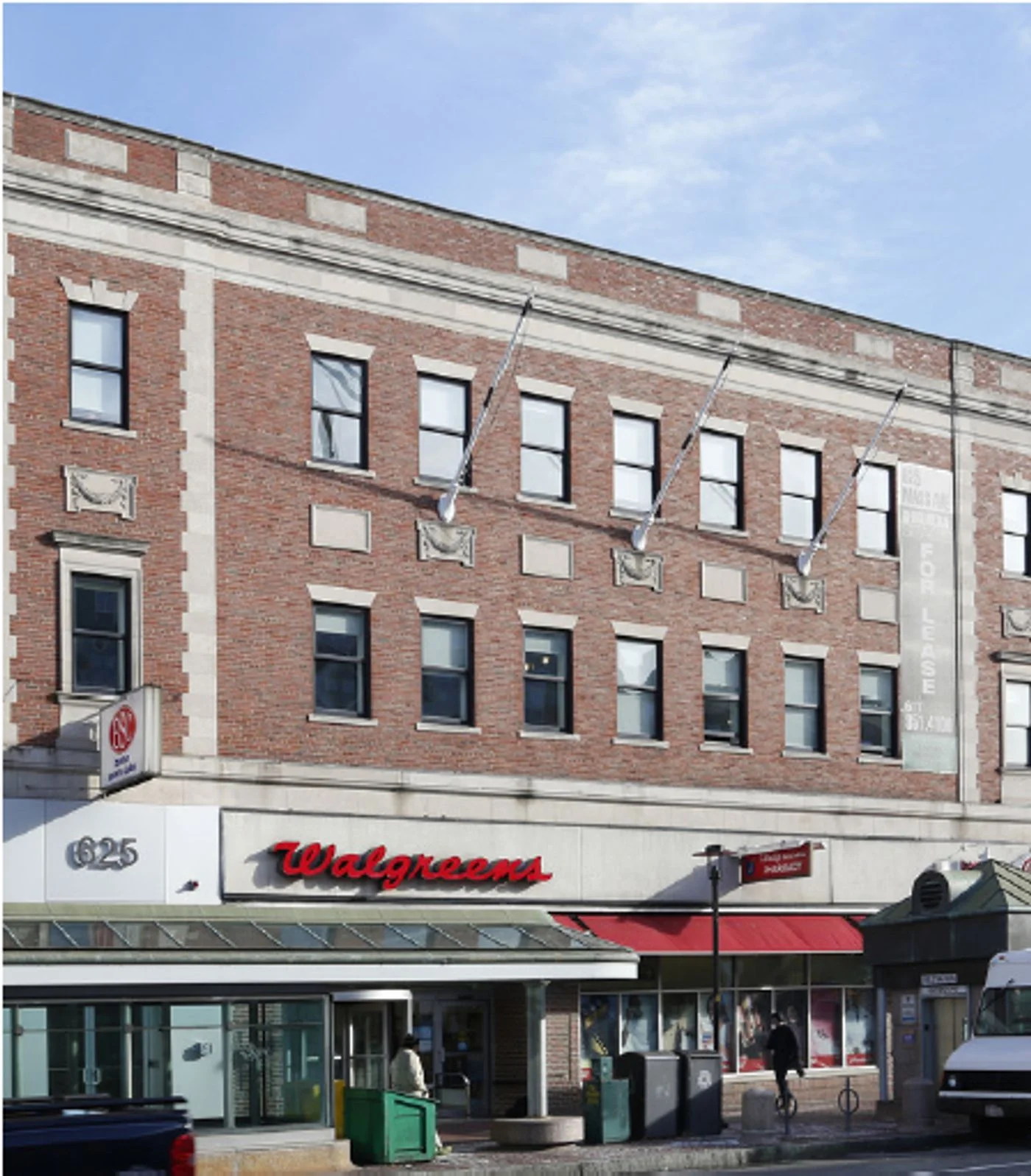 Photo 2 of 625 Massachusetts Ave, Cambridge, MA 02139