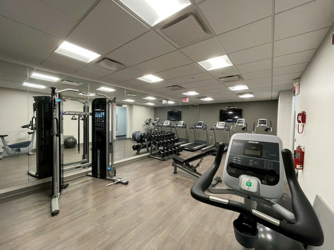 Photo 3 of 1 Gatehall Dr, Parsippany, NJ 07054