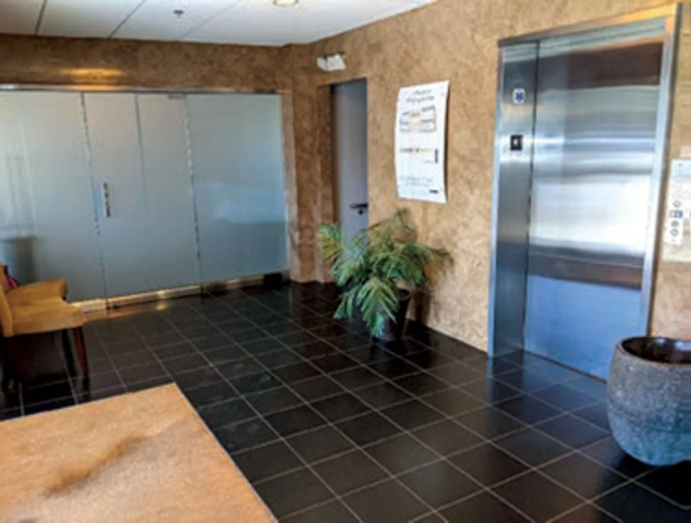 Photo 2 of 187 Lexington St, Waltham, MA 02452