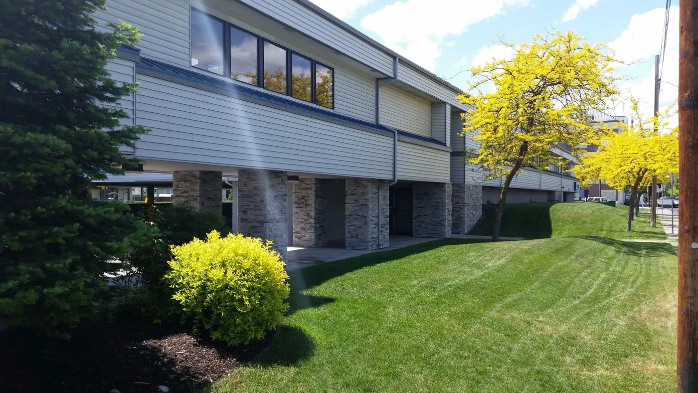 Photo 3 of 318 E Rowan Ave, Spokane, WA 99207