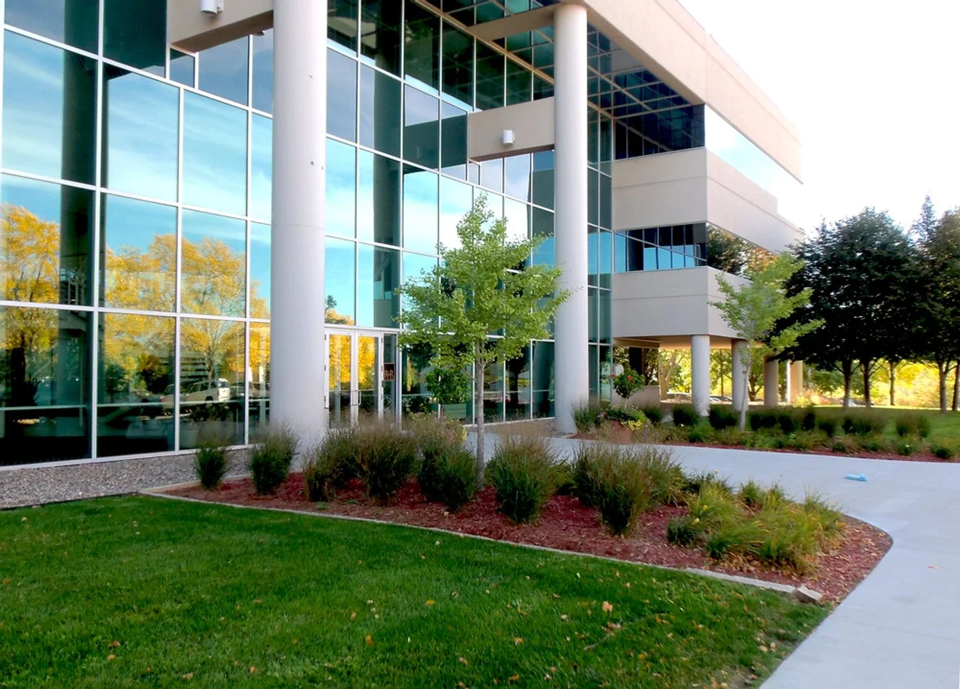 Photo 1 of 2600 Westown Pkwy, West Des Moines, IA 50266