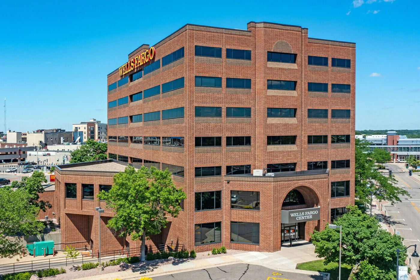 Photo 1 of 400 1st St S, Saint Cloud, MN 56301