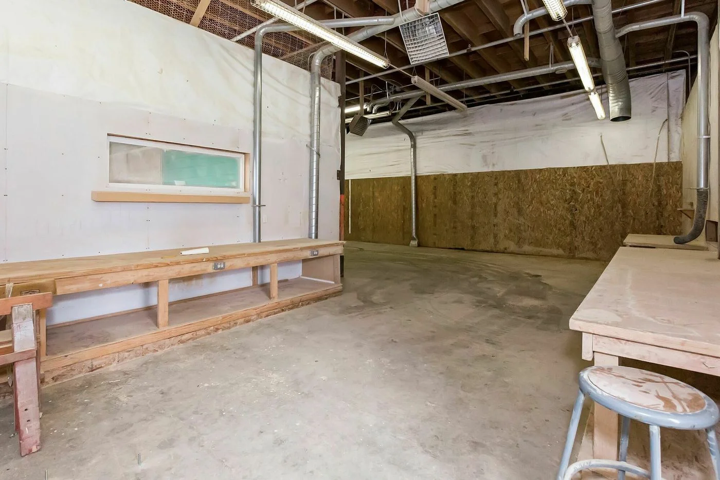 Photo-3 of 9654 SE Southworth Dr, Port Orchard, WA 98366