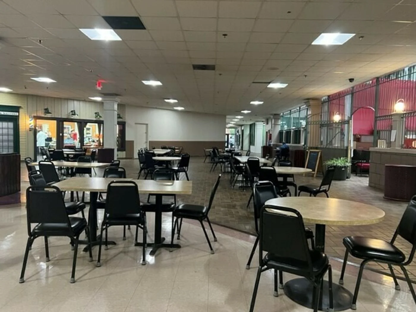 Photo 3 of 456 Fulton St, Peoria, IL 61602