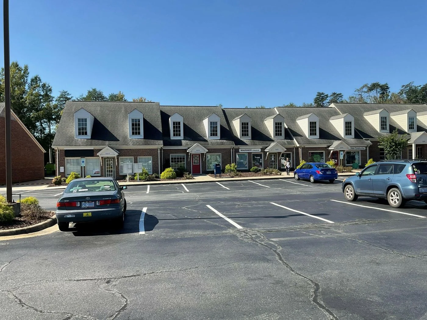 Photo-3 of 1417 Freeway Dr, Reidsville, NC 27320