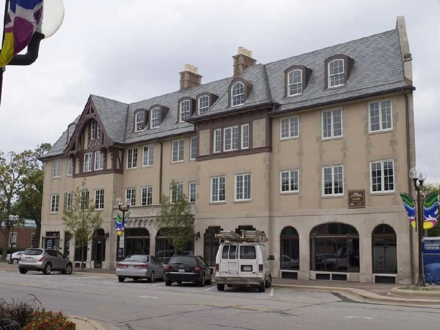 Photo 1 of 430 Park Ave, Highland Park, IL 60035