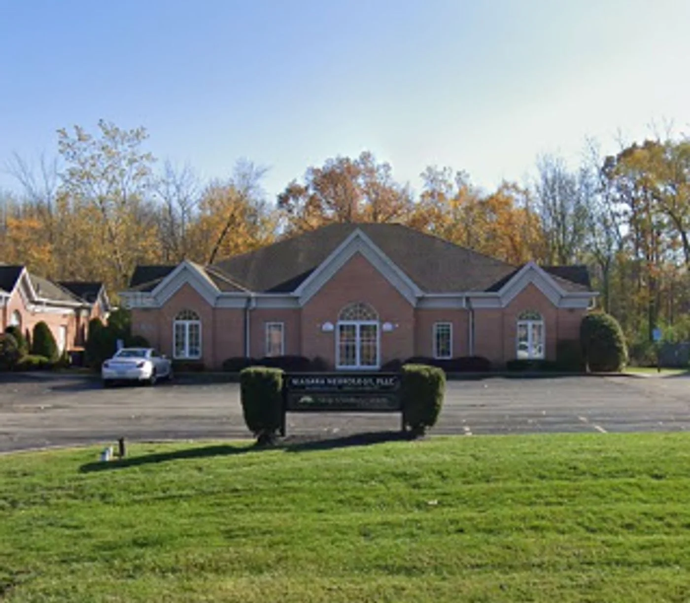 Photo 1 of 140 Professional Pkwy, Lockport, NY 14094