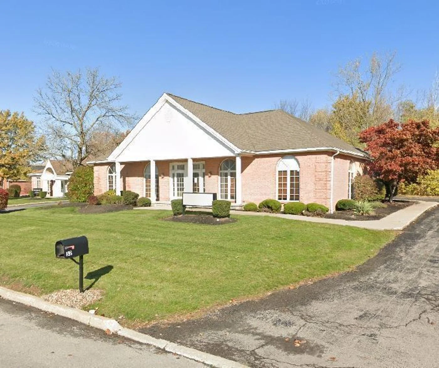 Photo 2 of 115 Professional Pkwy, Lockport, NY 14094