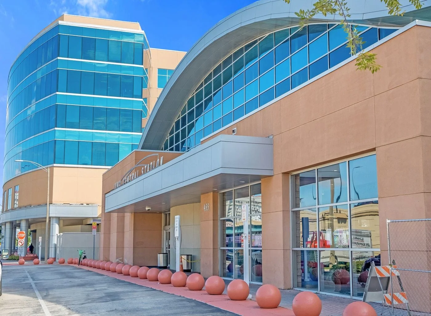 Photo 1 of 455 N Garland Ave, Orlando, FL 32801