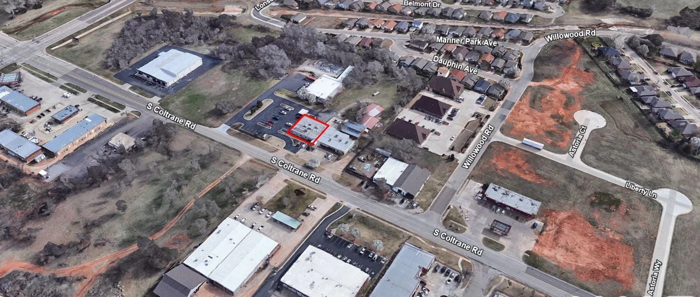 Photo 2 of 440 S Coltrane Rd, Edmond, OK 73034