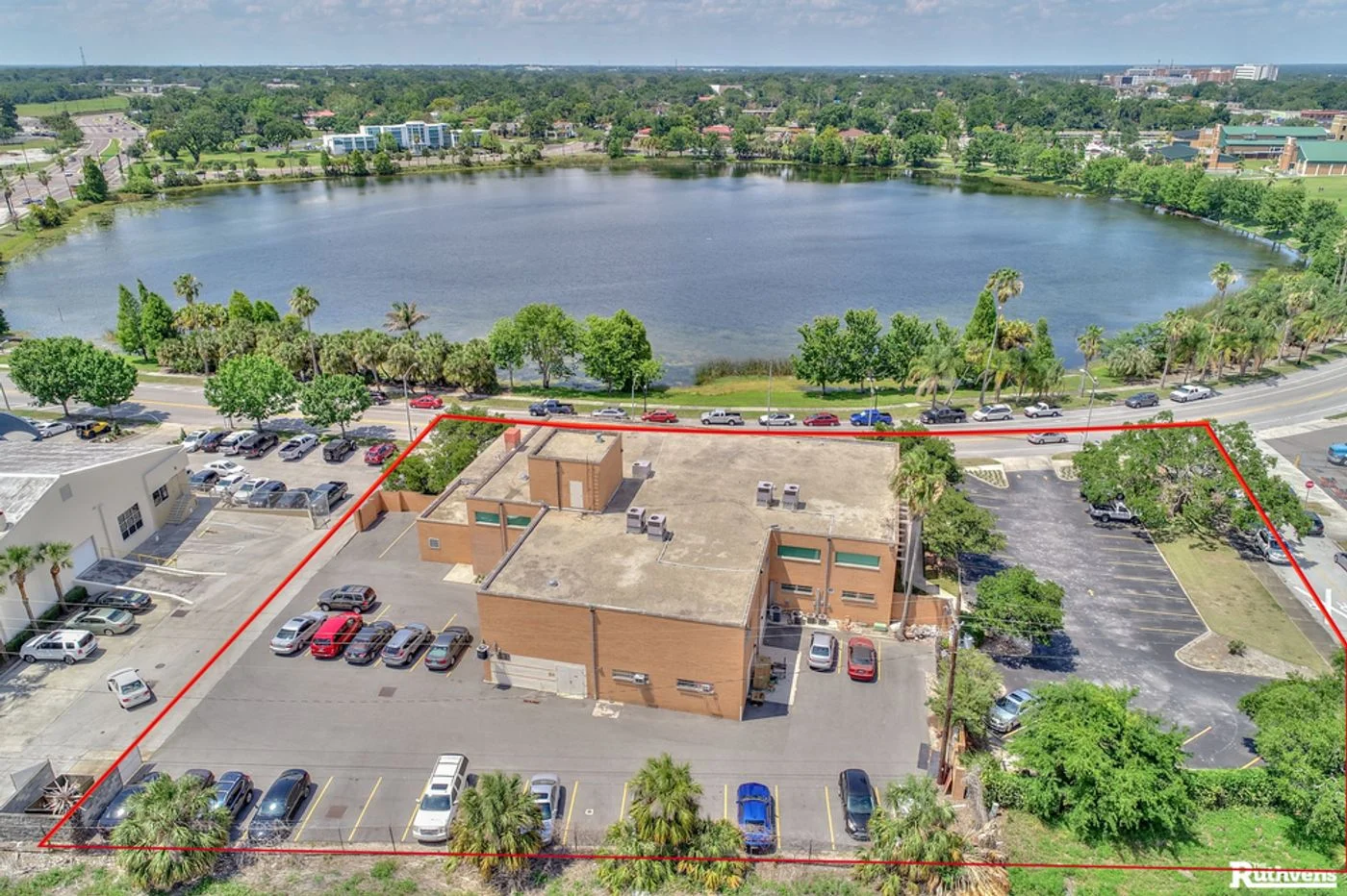 Photo-2 of 20 Lake Wire Dr, Lakeland, FL 33815