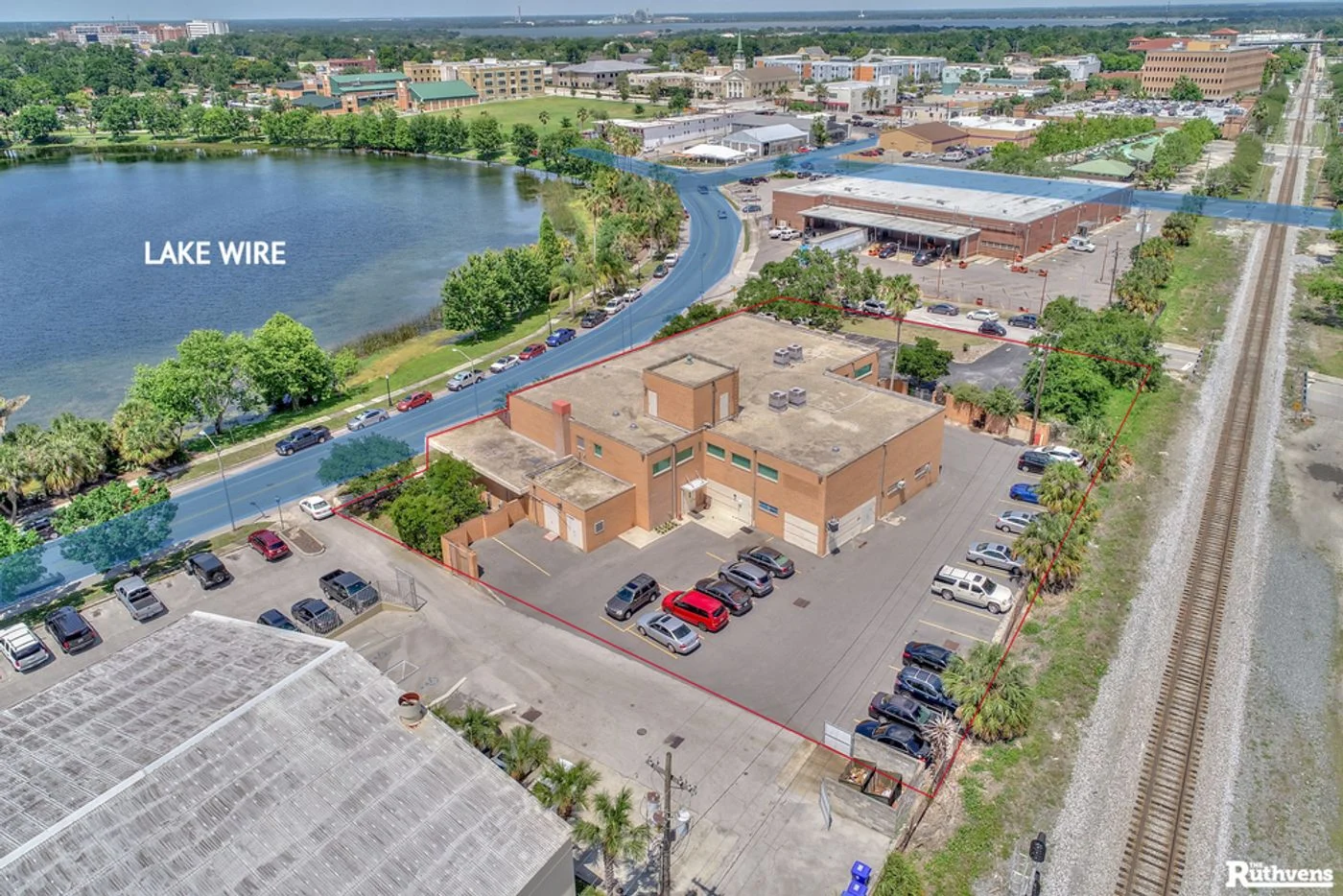 Photo-3 of 20 Lake Wire Dr, Lakeland, FL 33815