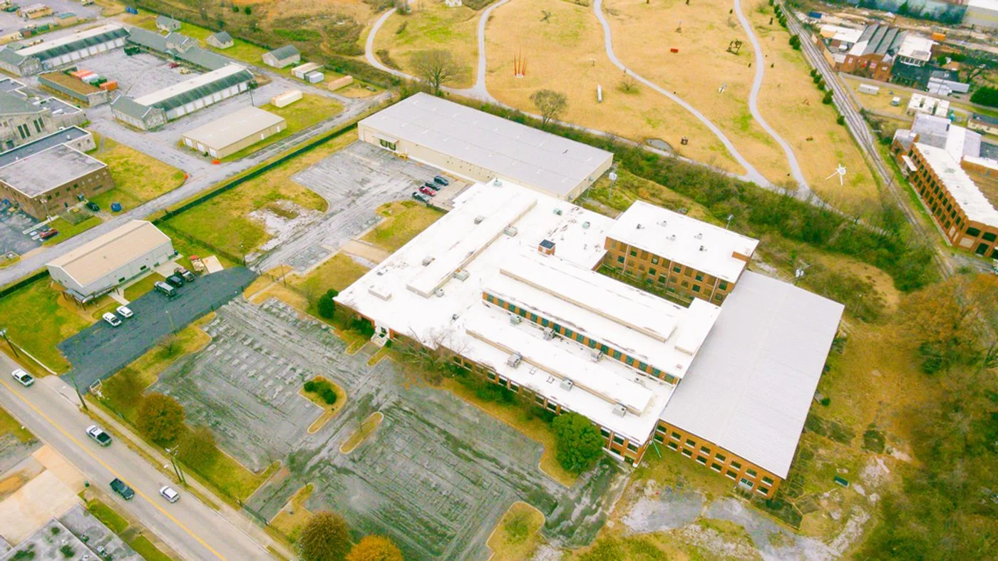 Photo 1 of 1601 S Holtzclaw Ave, Chattanooga, TN 37404