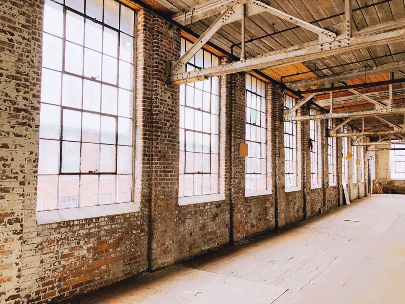 Photo 2 of 1601 S Holtzclaw Ave, Chattanooga, TN 37404