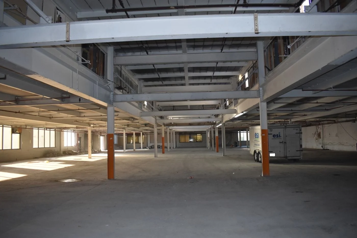 Photo 3 of 1601 S Holtzclaw Ave, Chattanooga, TN 37404