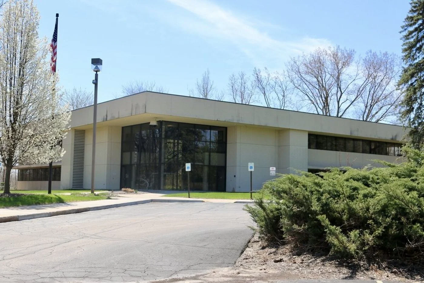 Photo-1 of 1320 Waldo Ave, Midland, MI 48642