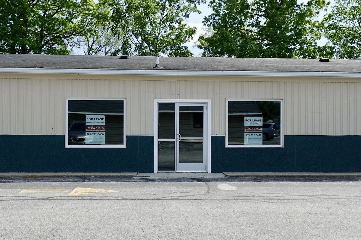 Photo 1 of 3157 Christy Way S, Saginaw, MI 48603