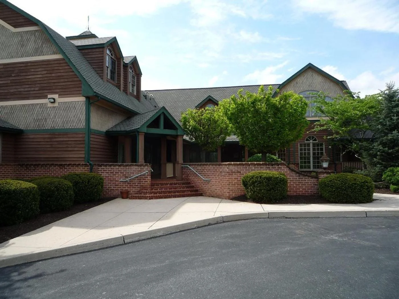 Photo 2 of 2970 Corporate Ct, Orefield, PA 18069