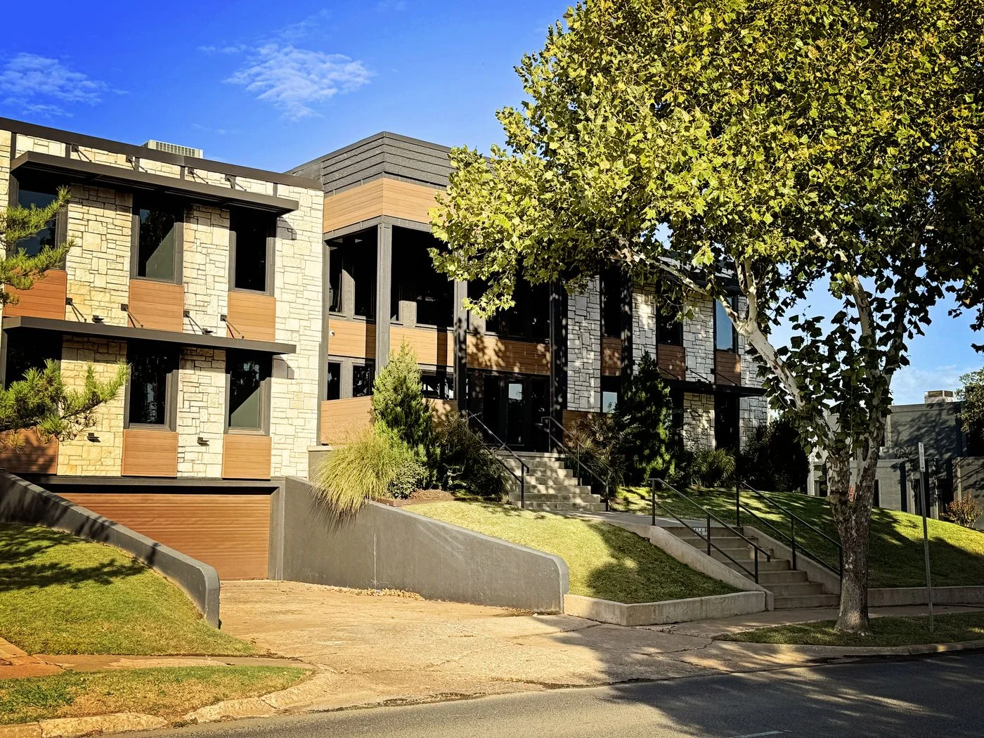 Photo 1 of 4335 N Classen Blvd, Oklahoma City, OK 73118