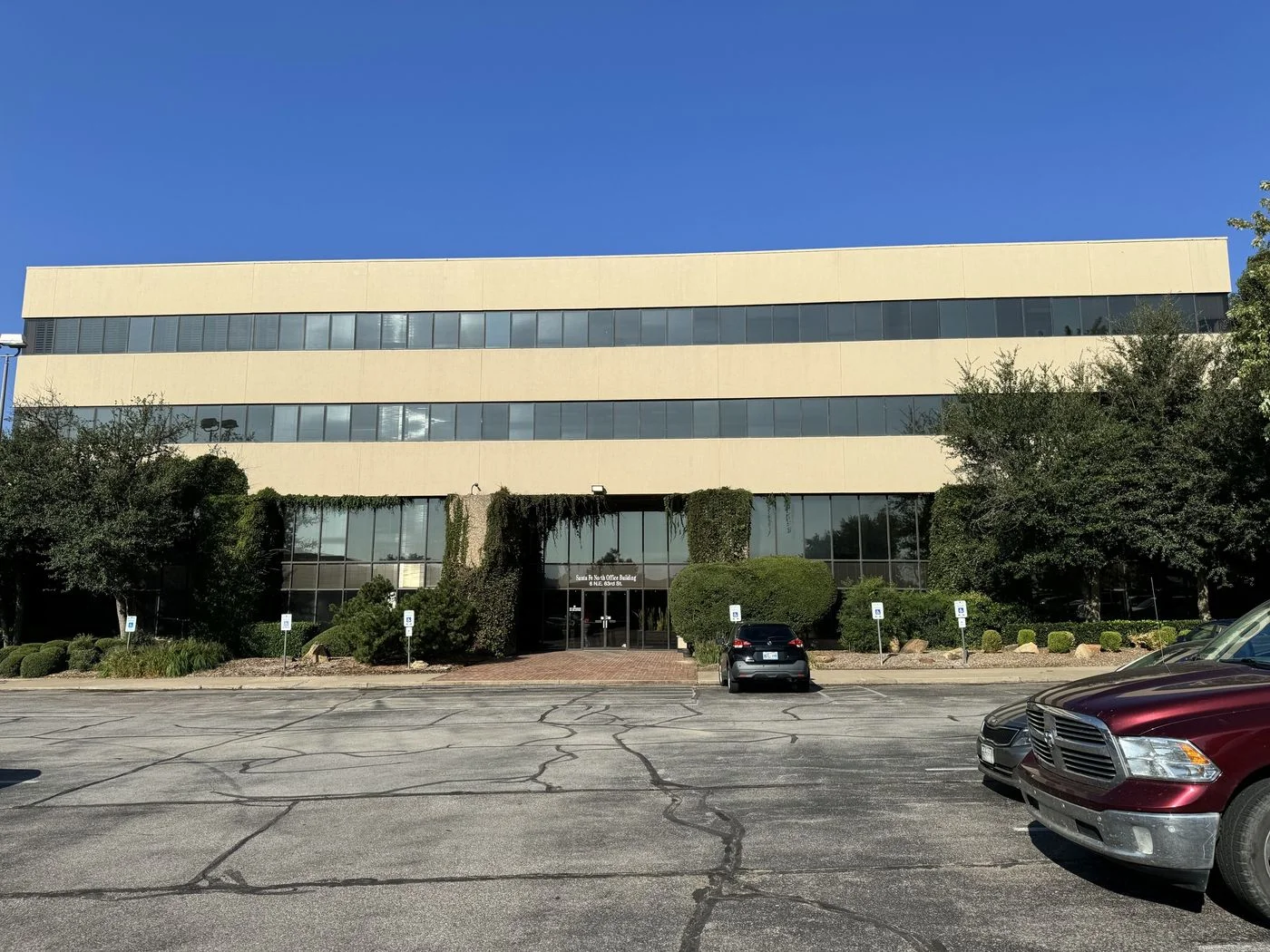 Photo 1 of 6 NE 63rd St, Oklahoma City, OK 73105