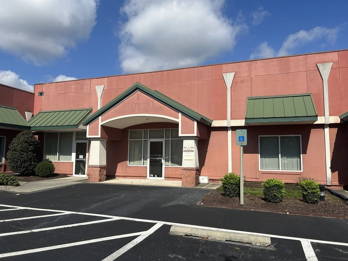 Photo 2 of 543 N Shipley St, Seaford, DE 19973