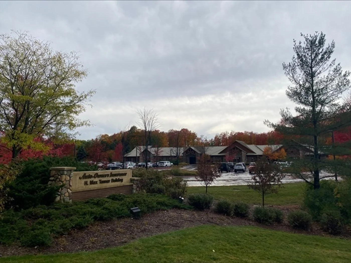 Photo 2 of 700 Hammond Rd E, Traverse City, MI 49686