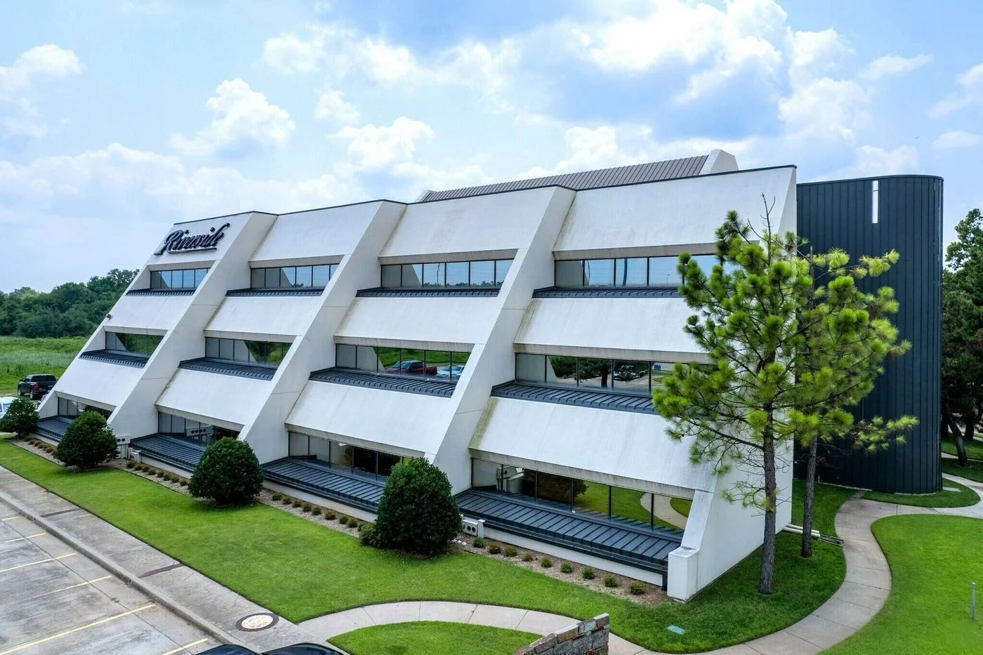 Photo 1 of 2600 Van Buren St, Norman, OK 73072