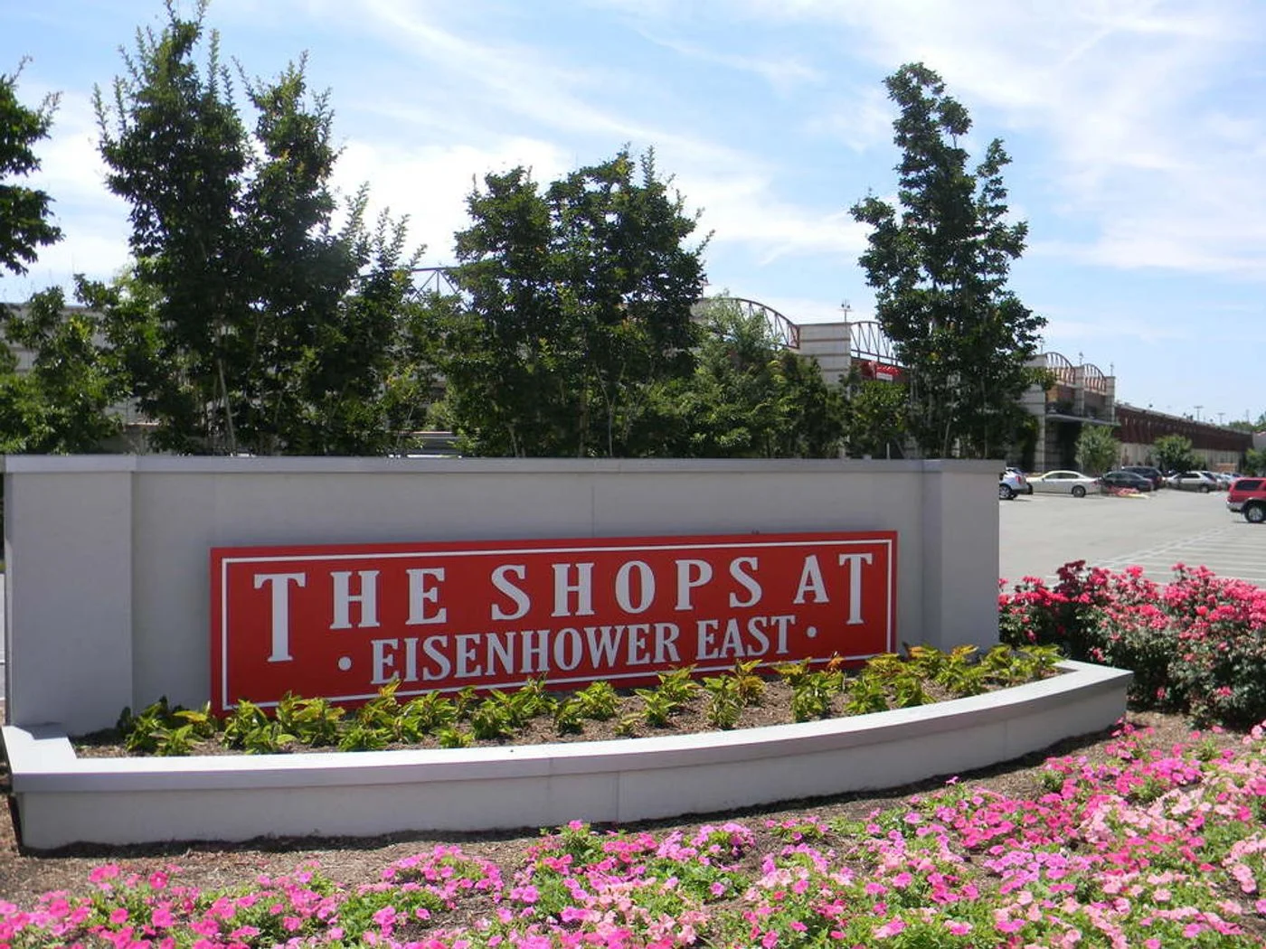 Photo 2 of 2034 Eisenhower Ave, Alexandria, VA 22314