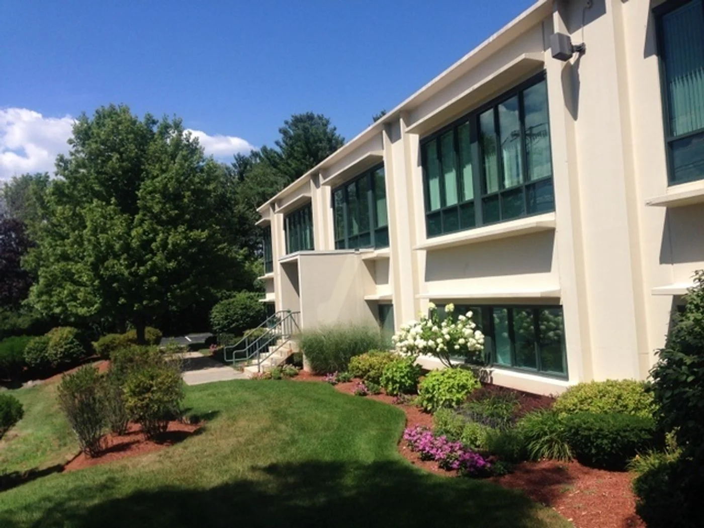 Photo 3 of 155 Middlesex Tpke, Burlington, MA 01803