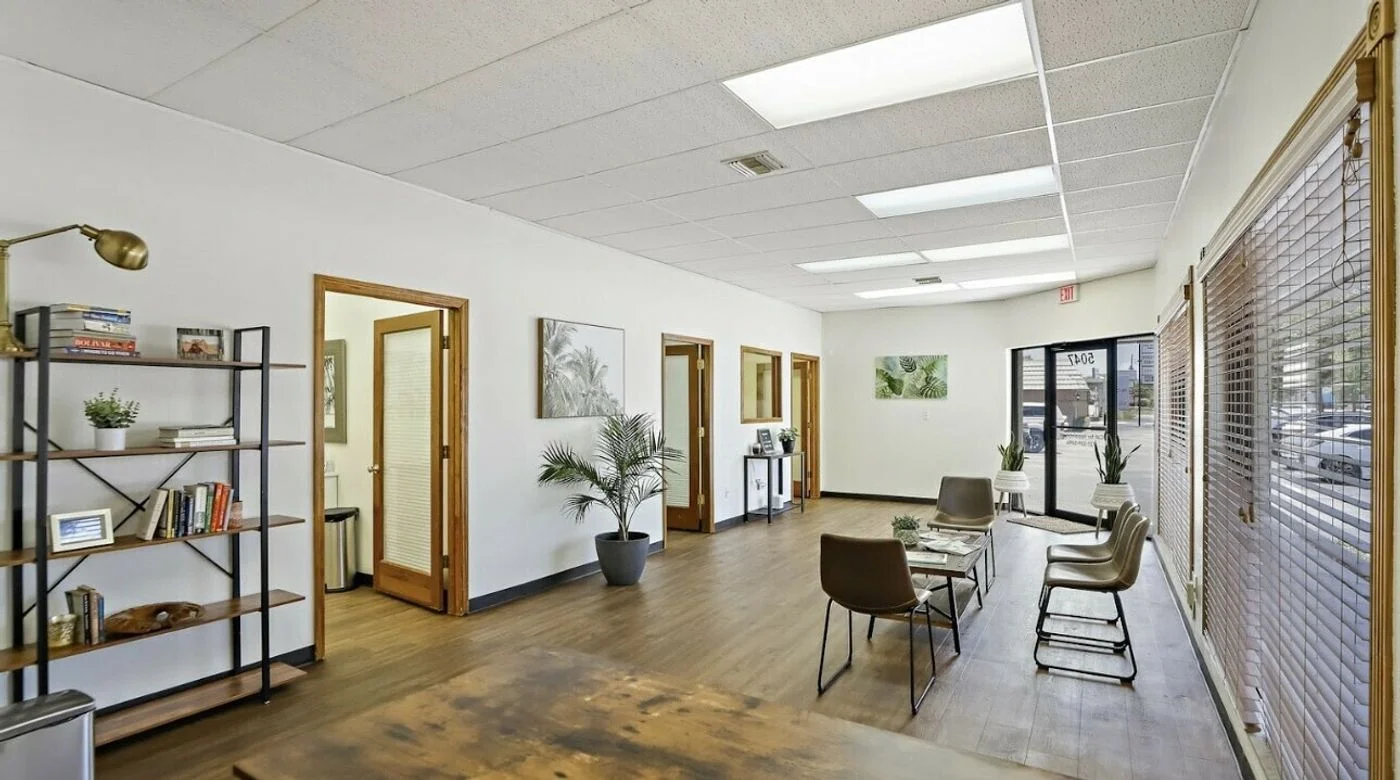 Photo-1 of 5037 Central Ave, St Petersburg, FL 33710