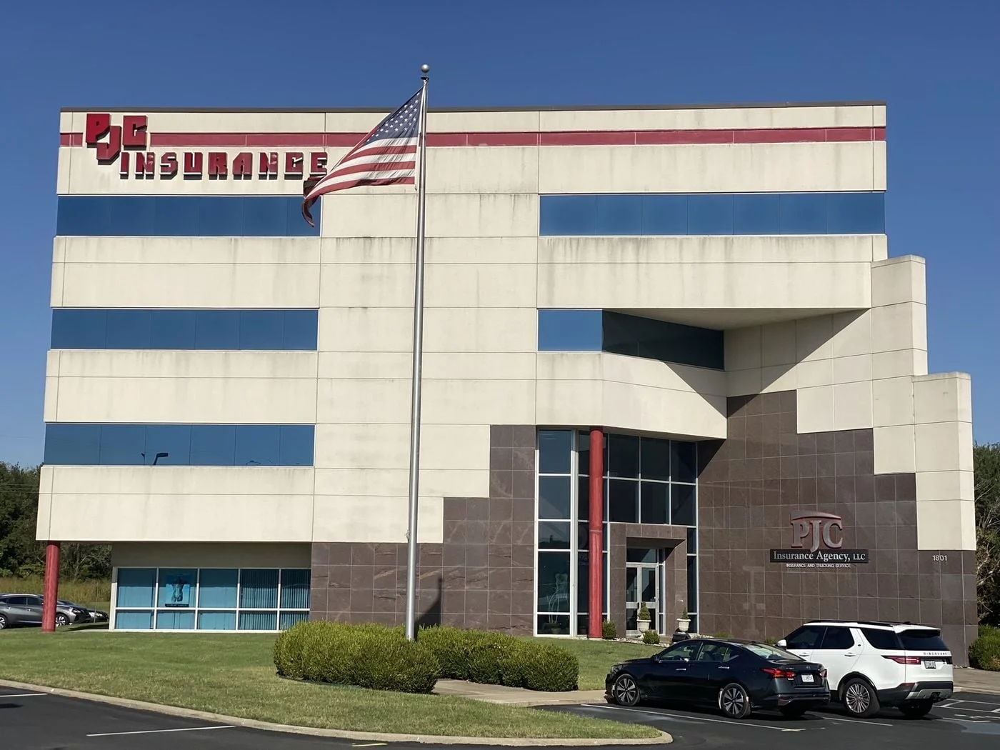 Photo 3 of 1801 W Norton Rd, Springfield, MO 65803