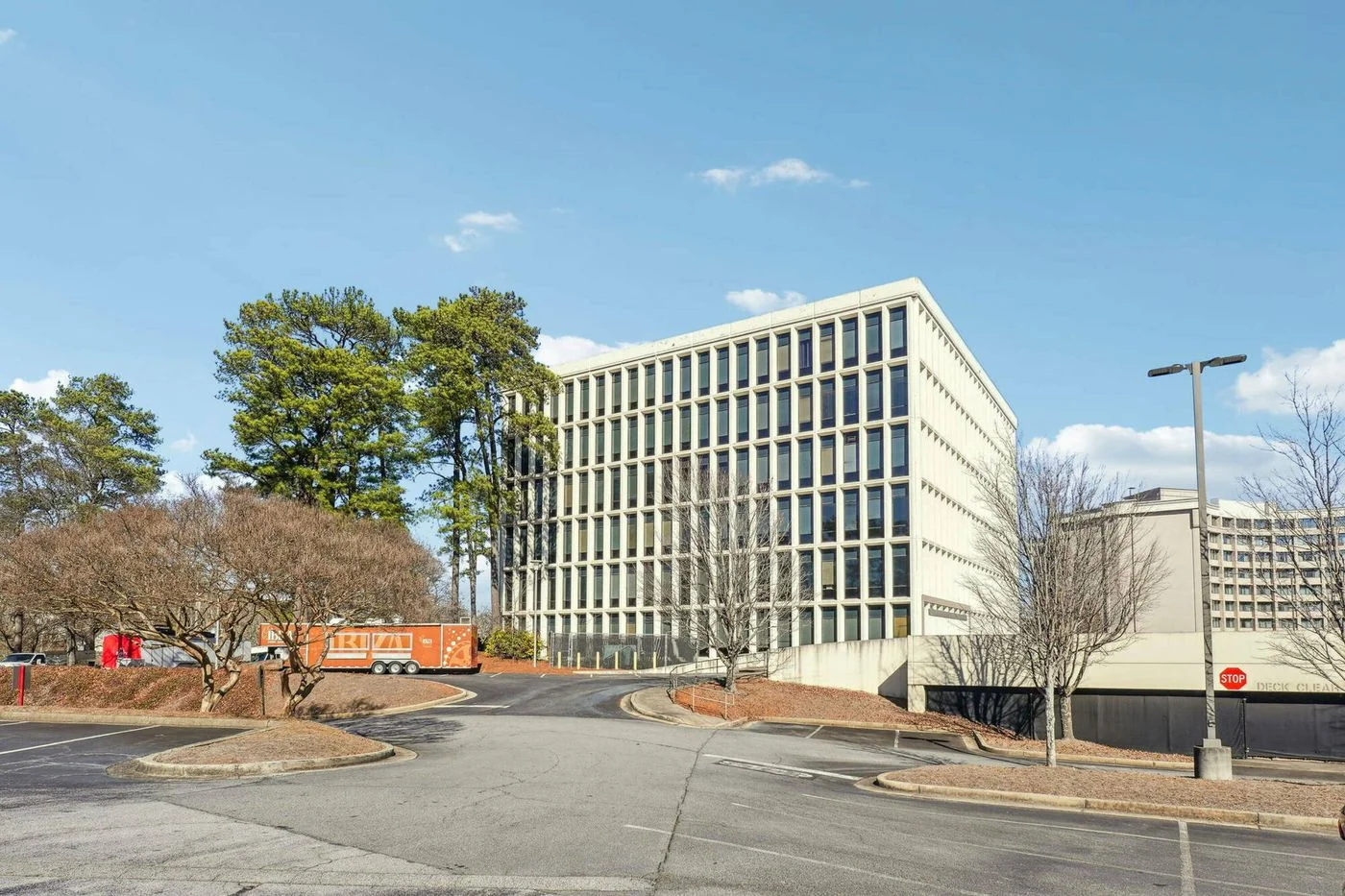 Photo 3 of 6 W Druid Hills Dr NE, Brookhaven, GA 30329