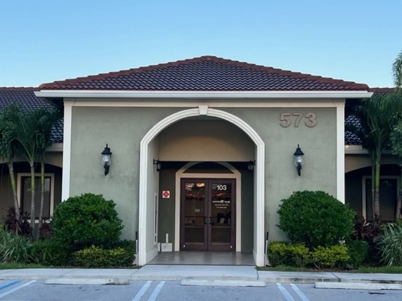 Photo 2 of 573 NW Lake Whitney Pl, Port St Lucie, FL 34986