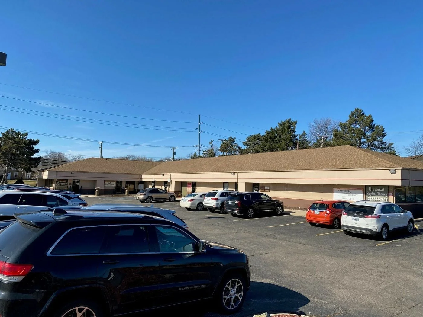 Photo 3 of 2565 S Rochester Rd, Rochester Hills, MI 48307