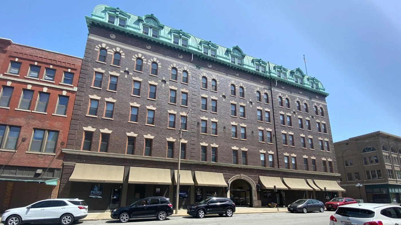 Photo 2 of 207 W Jefferson St, Bloomington, IL 61701