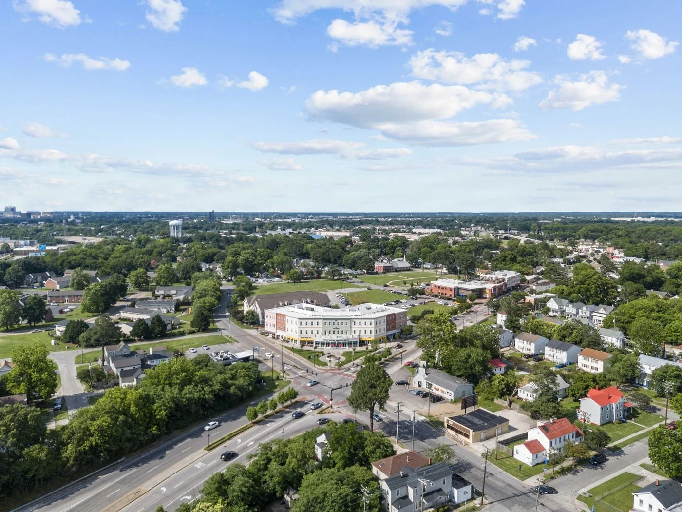 Photo 2 of 801 Poindexter St, Chesapeake, VA 23324