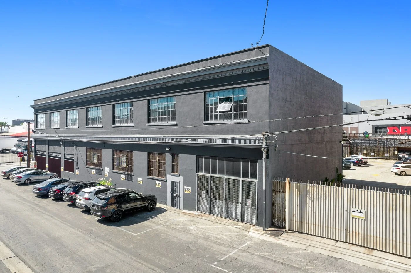 Photo 2 of 932 Wilson St, Los Angeles, CA 90021