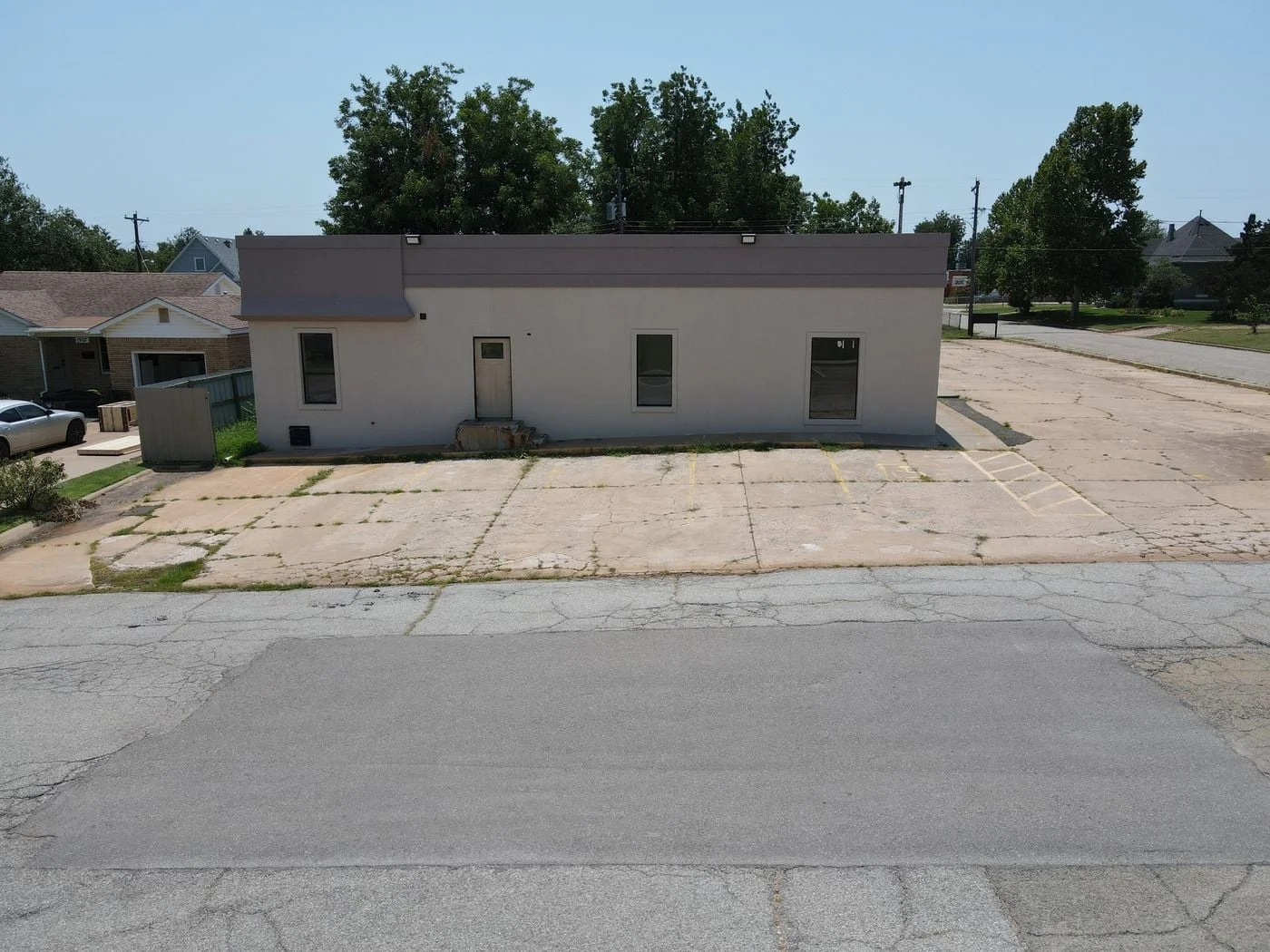 Photo 3 of 324 N 19th St, Guthrie, OK 73044