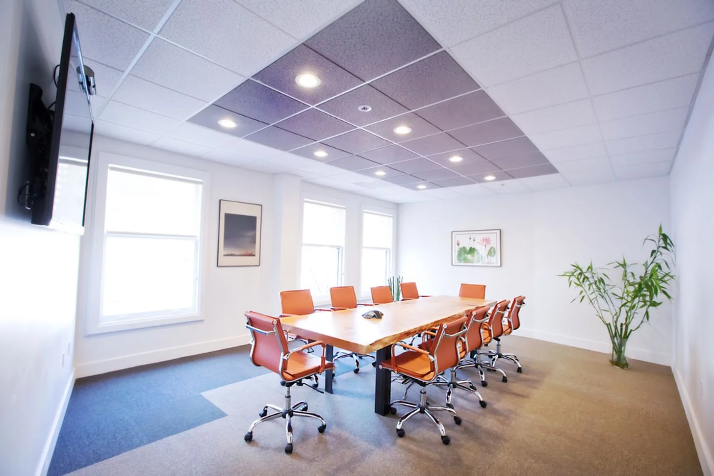 Photo 2 of 621 SW Alder St, Portland, OR 97205